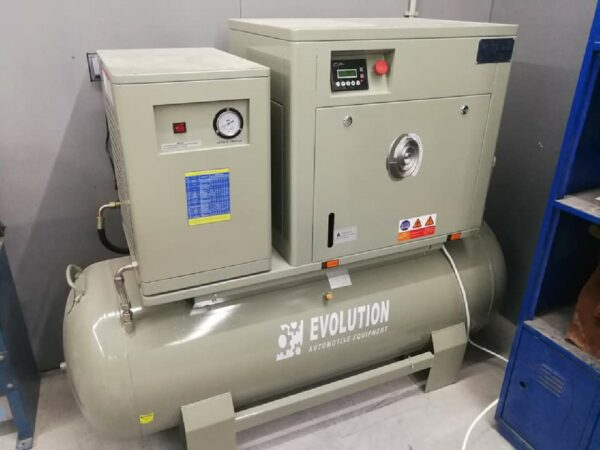 Kruvikompressor 500L 1200l/min 10bar (Kuivatiga) EVOLUTION